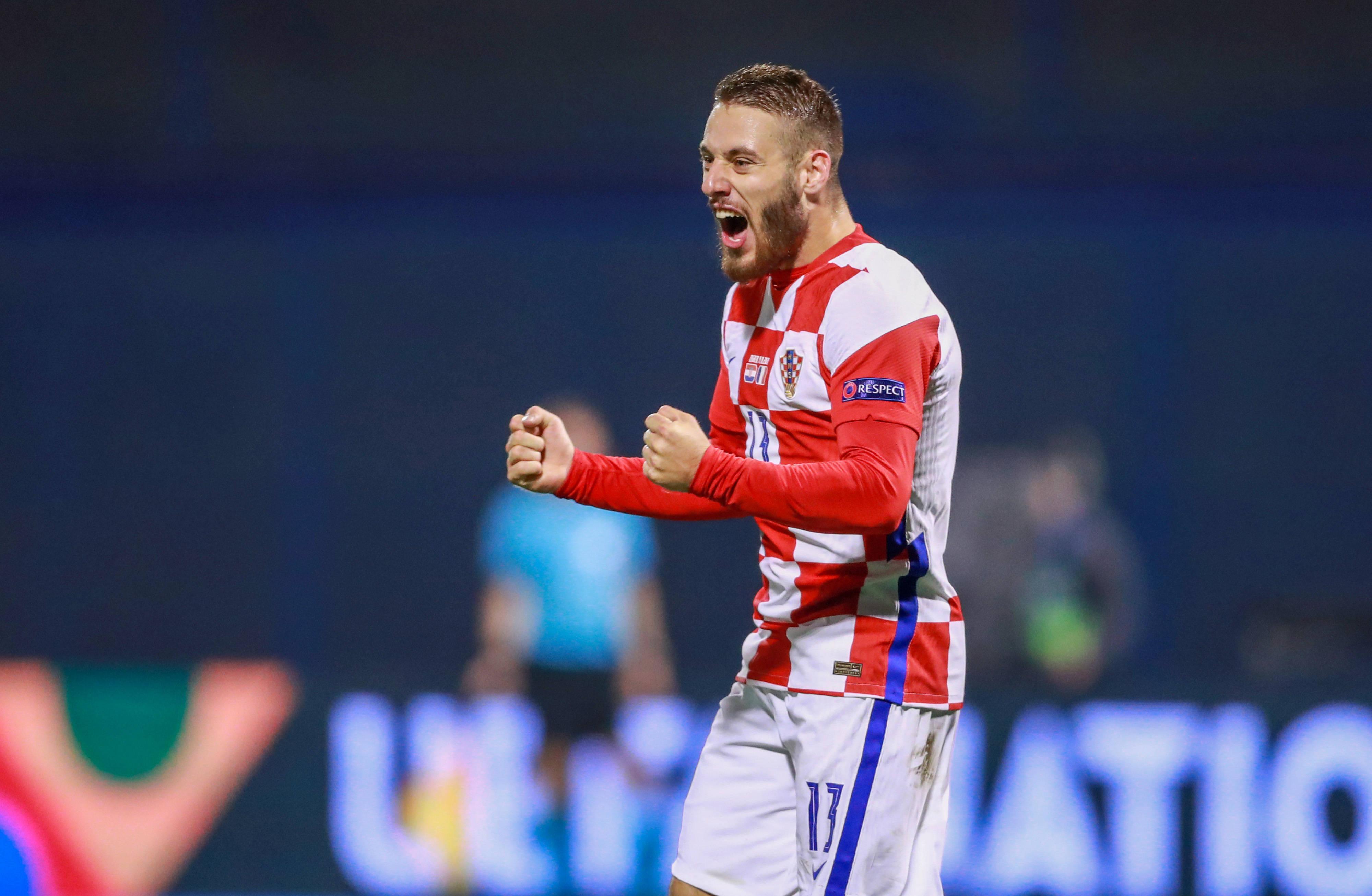 乌克兰险胜瑞士，莫德里奇带队取胜