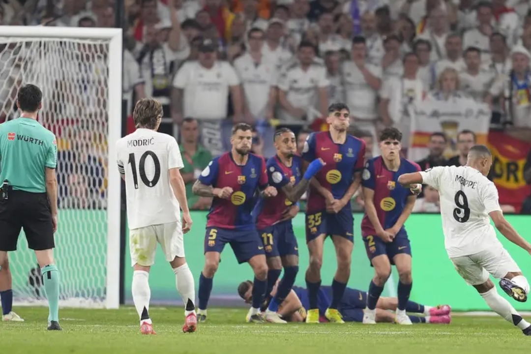 皇马险胜美国,孔德带队取胜 皇马险胜美国,孔德带队取胜